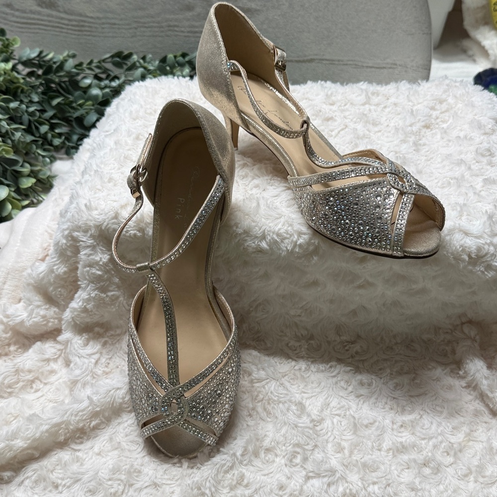 Pink Paradox London Seva Crystal champagne gold lame heel t-strap open toe sz 7
